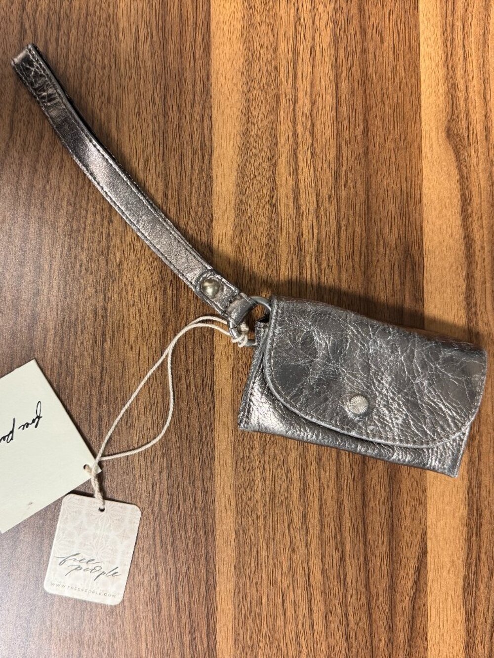 Free People Metallic Silver Leather Wristlet Coin Purse Wallet NWT